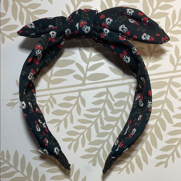 Disney Mickey Mouse Headband - Picture 1 of 6